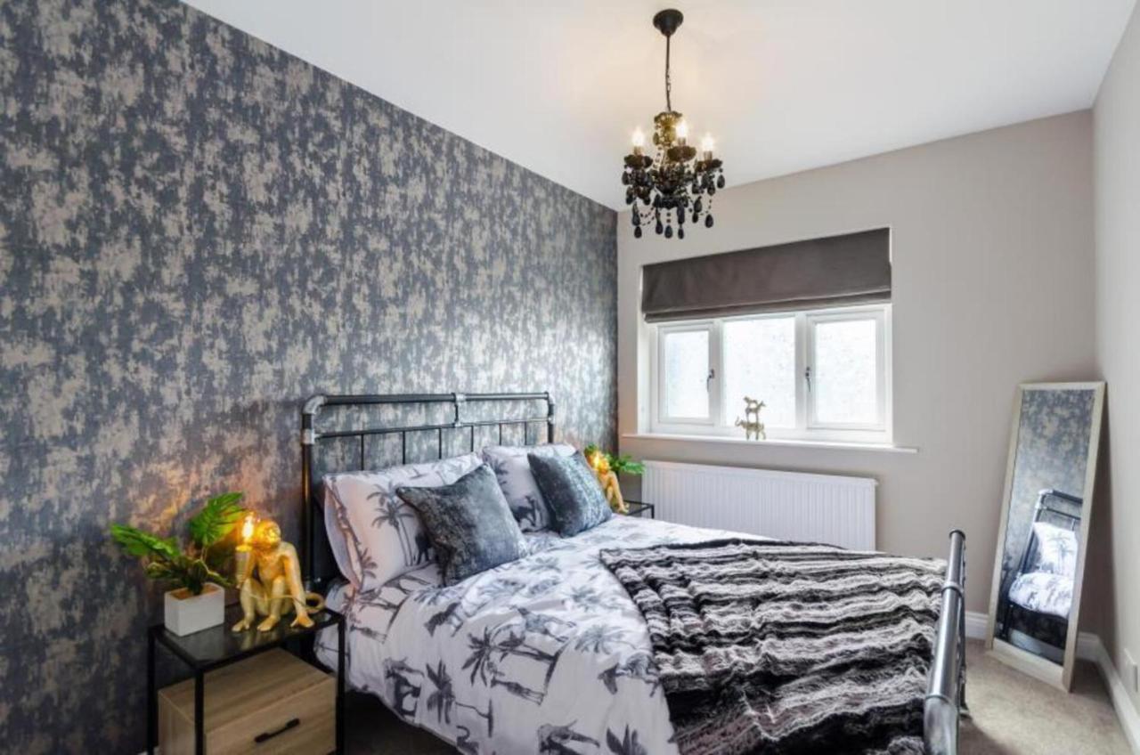Time Is Now! Beautiful Apartment In York Bagian luar foto