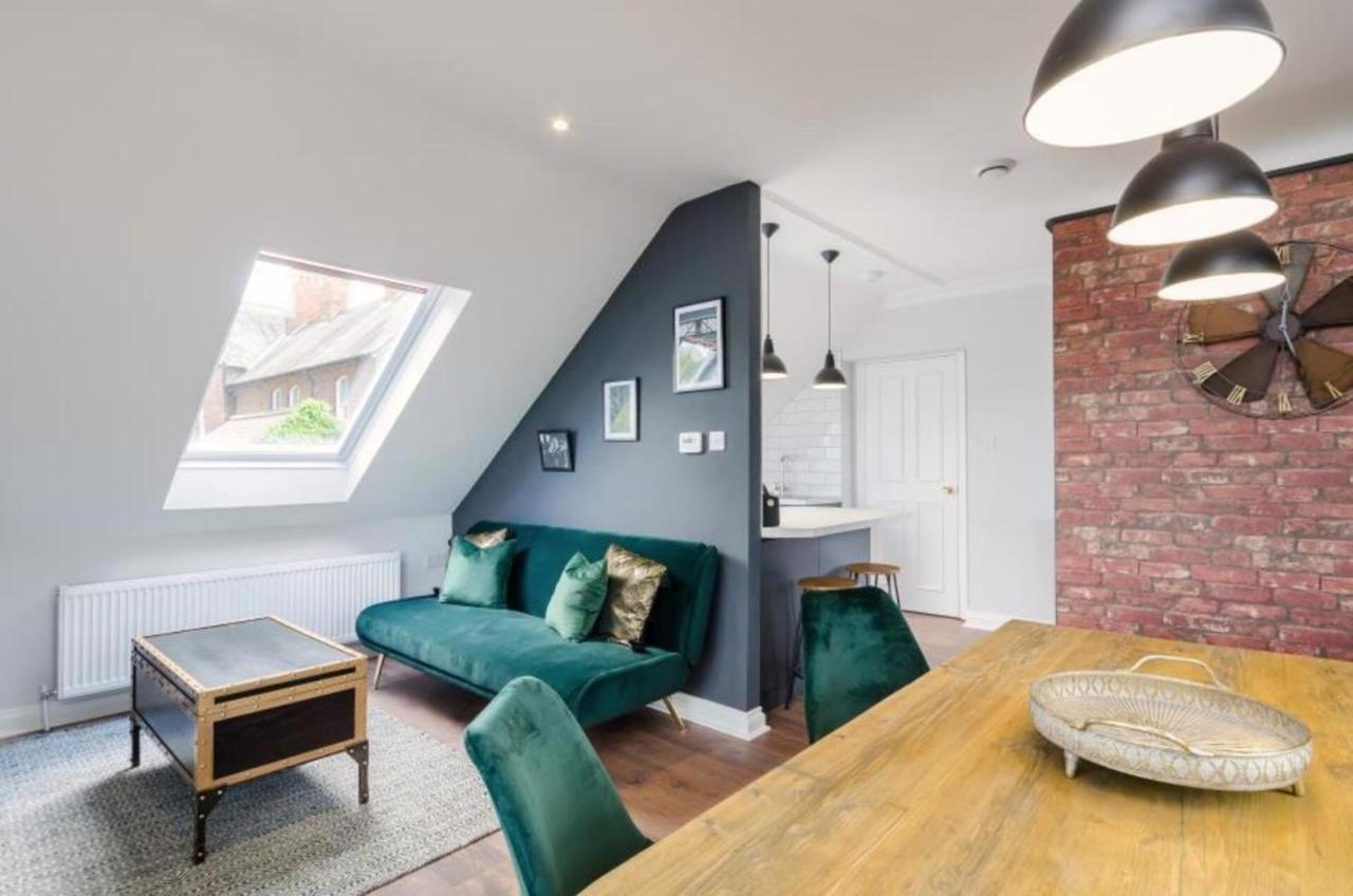 Time Is Now! Beautiful Apartment In York Bagian luar foto
