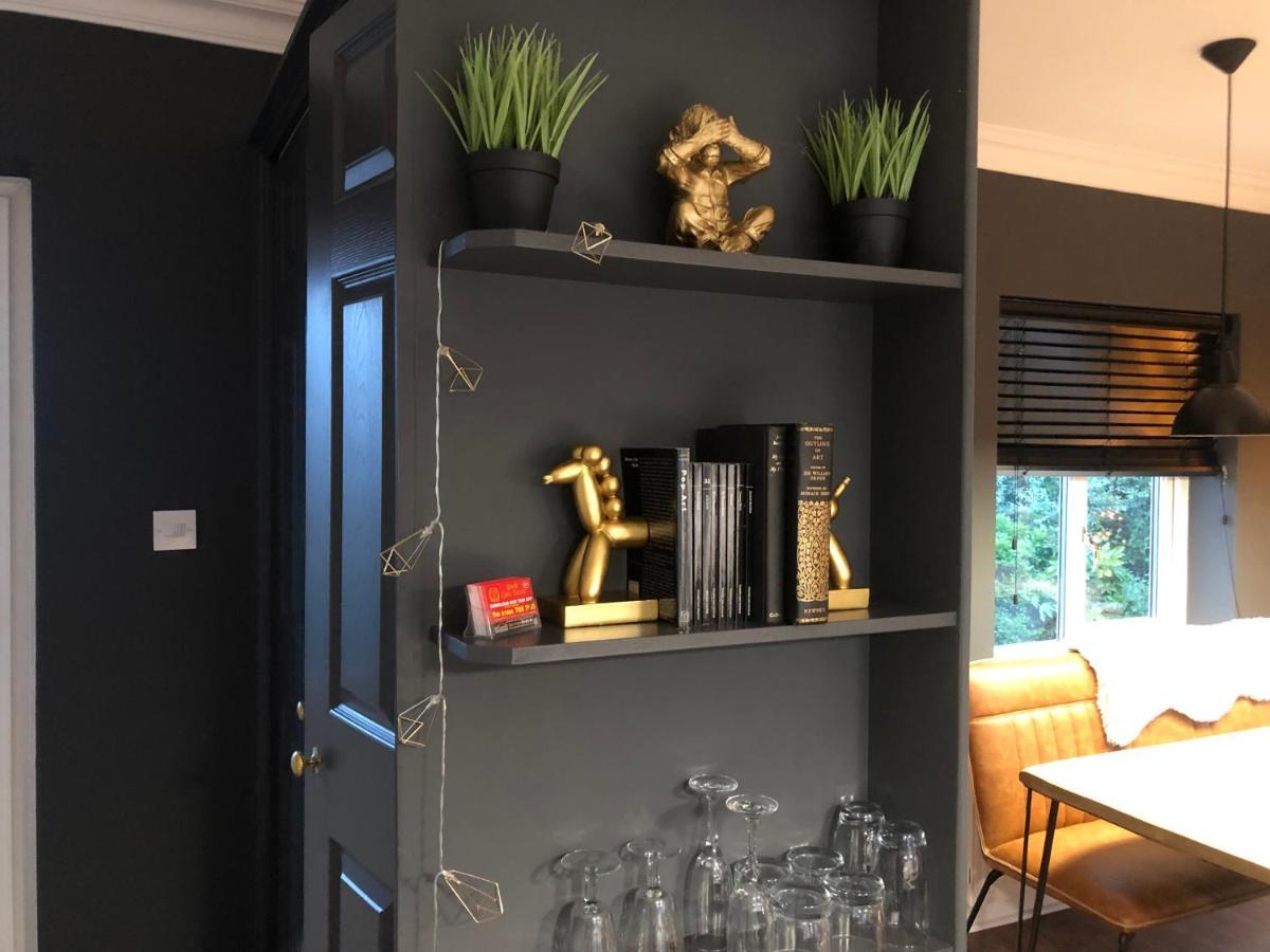 Time Is Now! Beautiful Apartment In York Bagian luar foto
